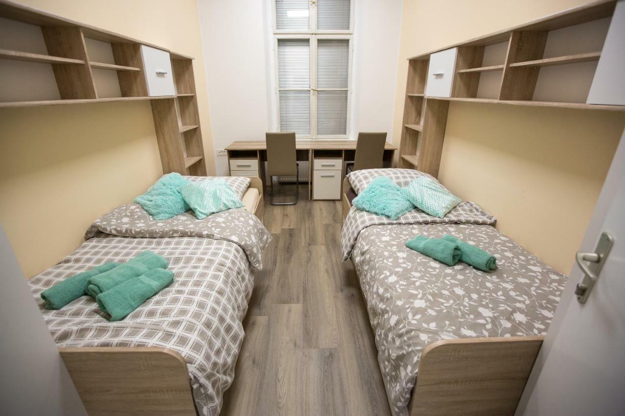 Minidorm Rooms In Heart Of City Center Maribor Ngoại thất bức ảnh