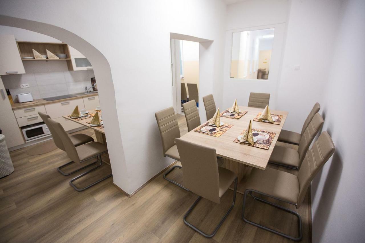 Minidorm Rooms In Heart Of City Center Maribor Ngoại thất bức ảnh