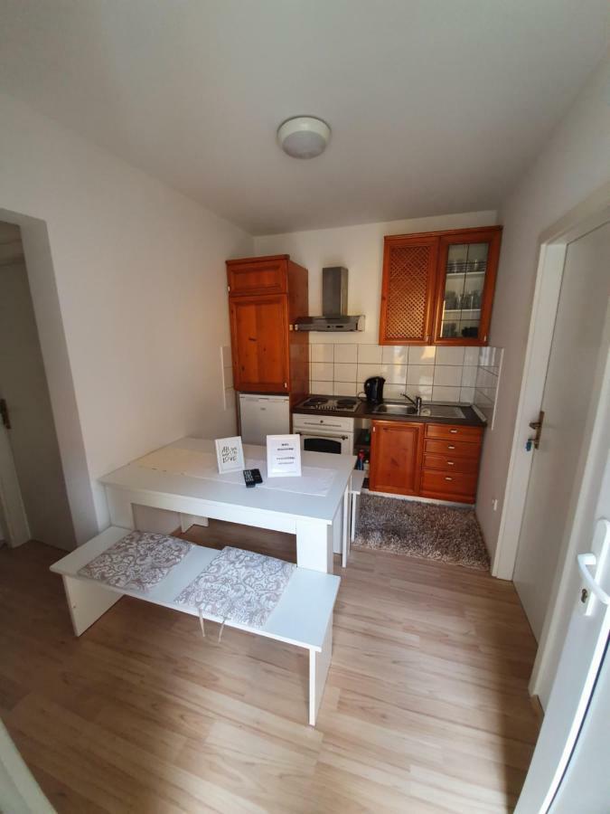 Minidorm Rooms In Heart Of City Center Maribor Ngoại thất bức ảnh